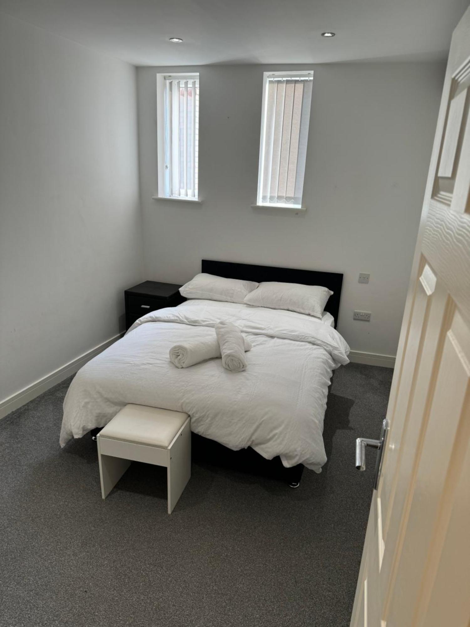 2 Bedroom Apartment In Doncaster City Centre Buitenkant foto